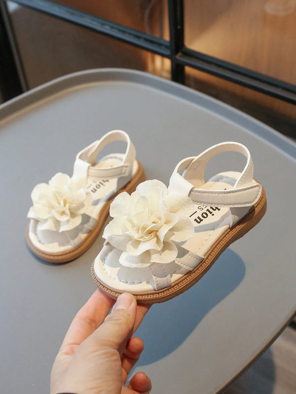 1 Pair Girls Solid Color Leather Open Toe Flower Decor Flat Sandals