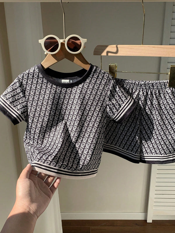 Casual Vintage Print Color Block Short Sleeve T-Shirt And Elastic Waist Shorts