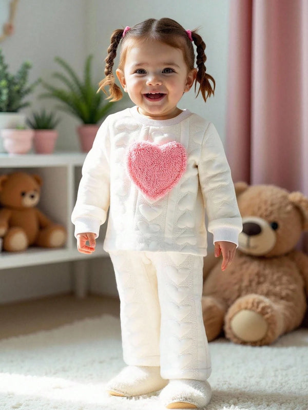 Baby Girls' Fashion Cute 3D Heart Decor Long Sleeve Top And Pants